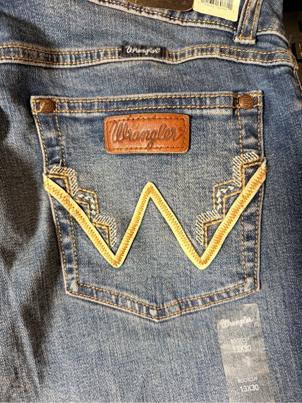 Wrangler Retro Mae Mid-Rise Bootcut Jeans 13x30 NWT - Picture 5 of 9